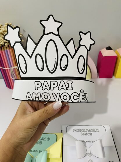 Cartão Interativo "Poema para o Papai" + Coroa Decorativa  Uma lembrança cheia de amor e criatividade para o Dia dos Pais! - Imagem 6