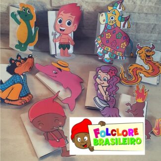 Mini livros sobre os personagens do Folclore.