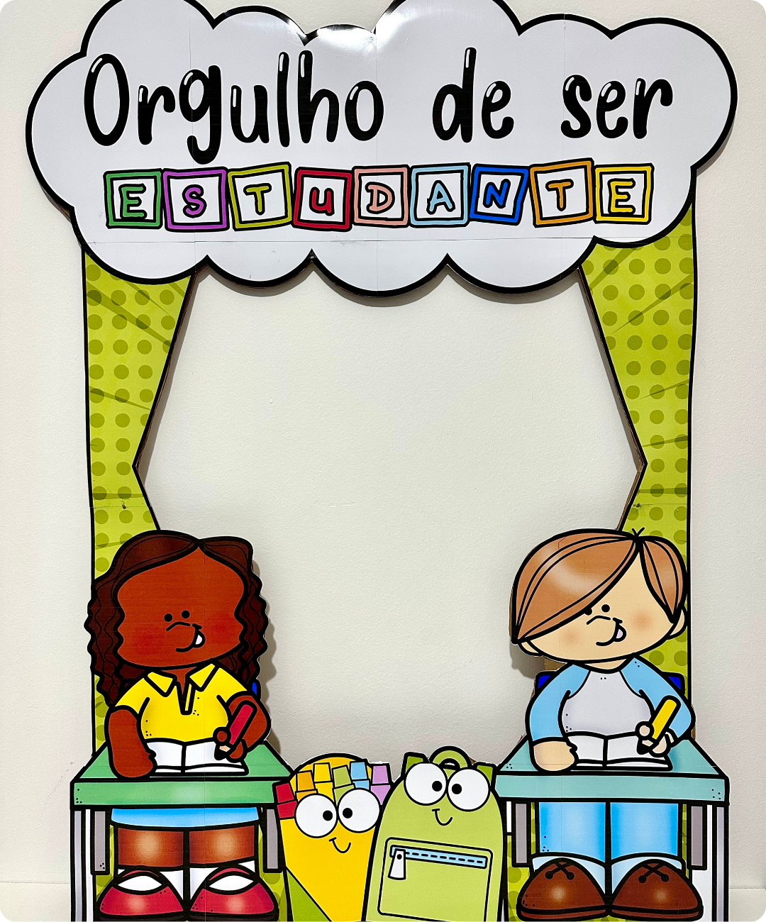 moldura para foto dia do estudante PDF, moldura para foto dia do estudante pronto para imprimir, moldura para foto dia do estudante para imprimir, moldura para foto dia do estudante educação infantil, arquivo dia do estudante, arquivo pedagógico dia do estudante, moldura para foto dia do estudante educação infantil, moldura para foto para dia do estudante educação infantil, ideias para moldura para foto dia do estudante na escola, arquivo moldura para foto dia do estudante, painel decorativo dia do estudante, decoração dia do estudante PDF, moldura para foto dia do estudante, moldes moldura para foto, moldura para foto dia do estudante educação infantil para imprimir, moldura para foto dia do estudante BNCC, moldura para foto de dia do estudante pdf, decoração dia do estudante escolar fácil, moldura para foto dia do estudante com personagens, moldura para foto dia do estudante arquivo, dia do estudante, recurso pedagógico dia do estudante, recurso pedagógico dia do estudante educação infantil, recurso pedagógico dia do estudante para imprimir, recurso pedagógico dia do estudante pdf, recurso dia do estudante educação infantil, recurso dia do estudante para imprimir, recurso dia do estudante pdf, material didático dia do estudante, material pedagógico dia do estudante, material pedagógico dia do estudante, dia do estudante na escola, arquivo dia do estudante pdf, arquivo dia do estudante escola