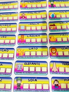 30 CARDS DE SEPARAÇÃO SILÁBICA – APRENDER BRINCANDO!