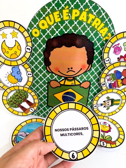 Luva com o poema "O que é Pátria" para trabalhar o tema "Independência do Brasil" com crianças da Educação Infantil. 🎶🇧🇷 - Imagem 4