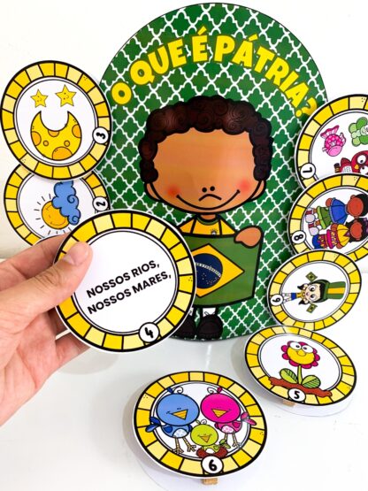 Luva com o poema "O que é Pátria" para trabalhar o tema "Independência do Brasil" com crianças da Educação Infantil. 🎶🇧🇷 - Imagem 3