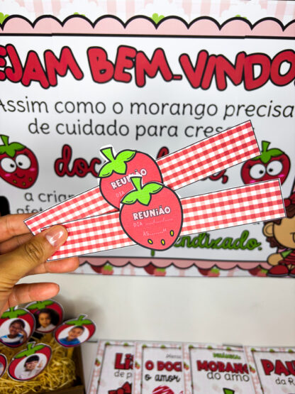 Reunião de Pais com o encanto do tema Morango do Amor - Imagem 10