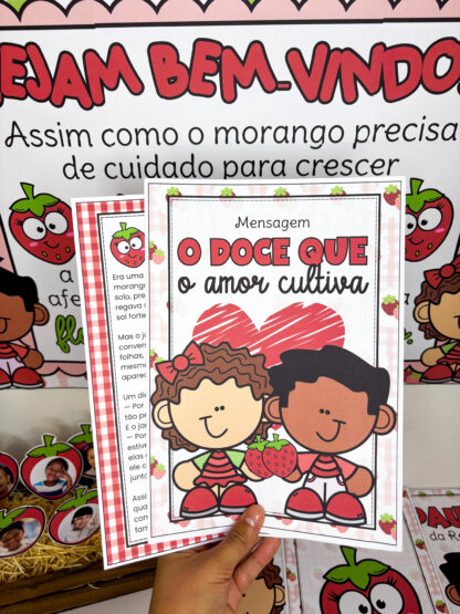 Reunião de Pais com o encanto do tema Morango do Amor - Imagem 13