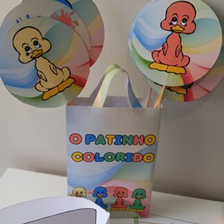 SACOLA MUSICAL – O PATINHO COLORIDO