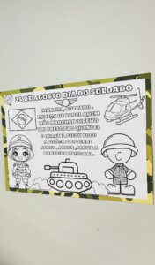 Painel Dia do Soldado para Colorir