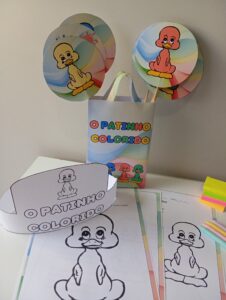 SACOLA MUSICAL – O PATINHO COLORIDO
