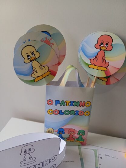 SACOLA MUSICAL – O PATINHO COLORIDO - Imagem 9