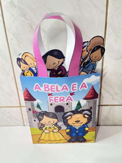 A BELA E A FERA