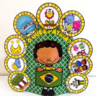 Luva com o poema “O que é Pátria?”